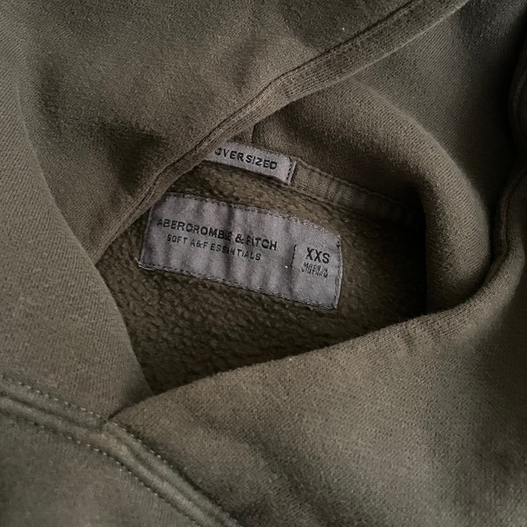 A&F Essential Popover Hoodie in Moss/Olive - Picture 3 of 5